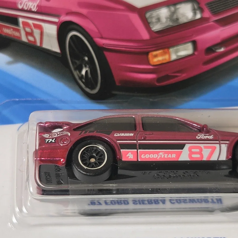 Hot Wheels Super 2026 Treasure Hunt '87 Ford Sierra Cosworth Pink STH